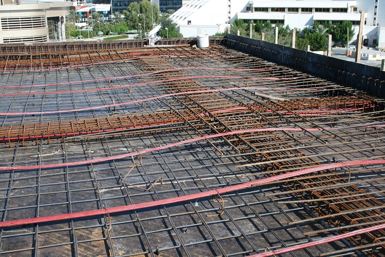 پروژه اداری نمایشگاهی شرکت پدید جزیره کیش با سقف پیش تنیده و کنسولهای 4.5 متری 1