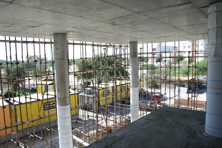 پروژه اداری نمایشگاهی شرکت پدید جزیره کیش با سقف پیش تنیده و کنسولهای 4.5 متری 3